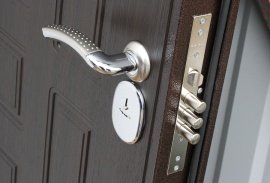 Врезные замки: виды и рекомендации по выбору